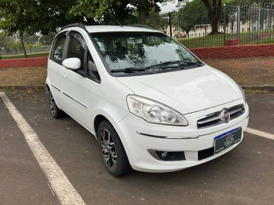 FIAT IDEA 1.6 MPI ESSENCE 16V FLEX 4P MANUAL FIAT IDEA 1.6 MPI ESSENCE 16V FLEX 4P MANUAL